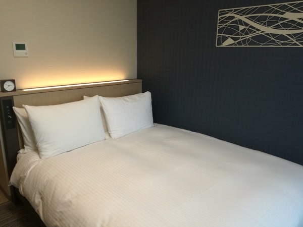 リッチモンドホテル横浜駅前のベッド